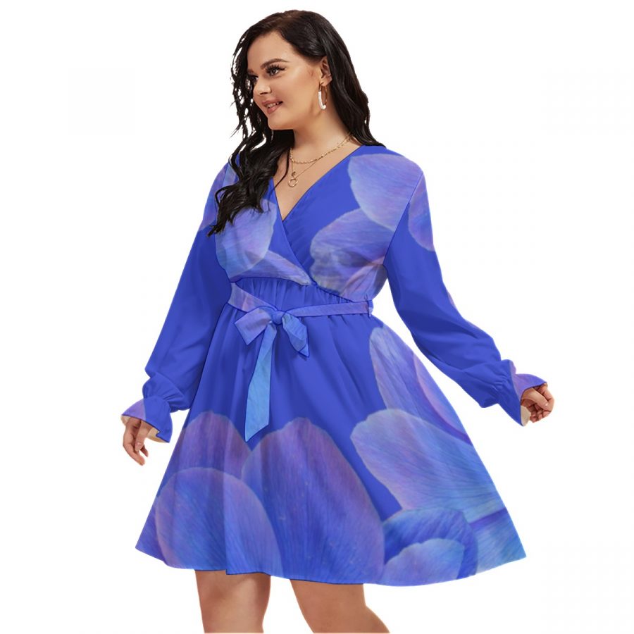 All-Over Print Women's V-neck Dress With Waistband(Plus Size) - Image 3